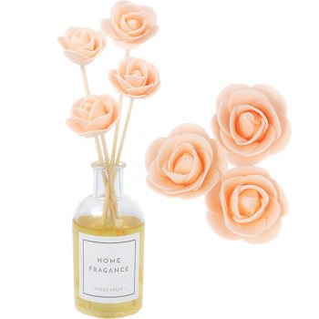 Mikadostäbchen mit Blume in Lachsfarbe