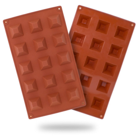 Forma na mydlá pyramídy