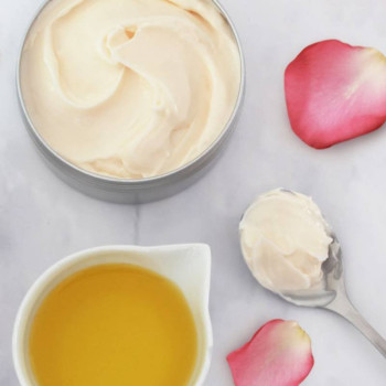 100% reines Hagebuttenöl, kaltgepresst.