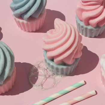 Kit für die Herstellung von Merengue-Seifen. Materialien und Anleitungen