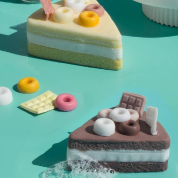 Ein Set, mit dem sich Seifen in Form eines Kuchens herstellen lassen. Materialien und Anleitung