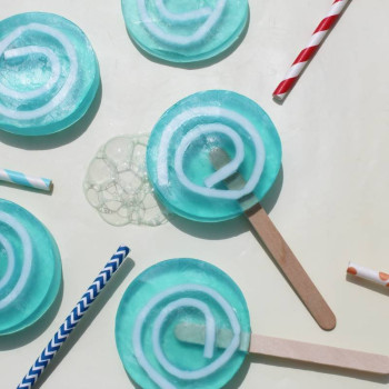 Sada na výrobu mydlových lízatiek. Materiál a návod