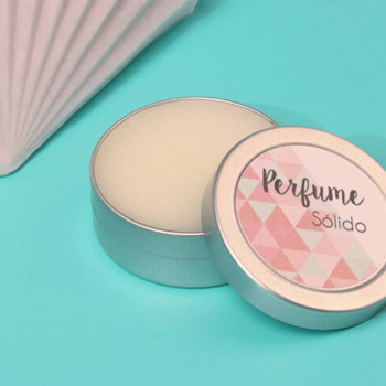 Ako vyrobiť pevný parfum. Súprava so všetkým, čo potrebujete. Ako vyrobiť pevný parfum. Súprava so všetkým, čo potrebujete.