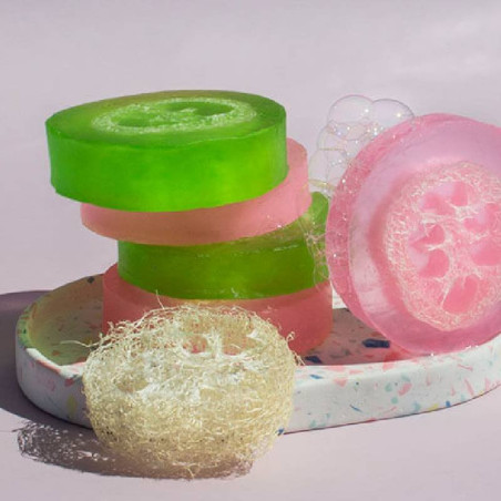 Bausatz für die Herstellung von Seife mit Luffa. Materialien und Anweisungen