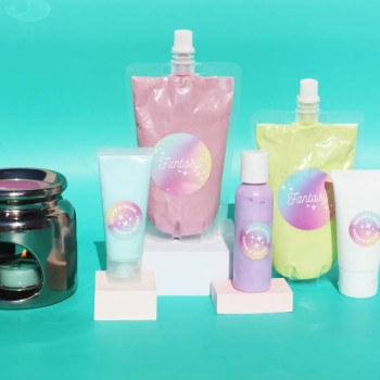 All-Inclusive-Kit zur Herstellung von hausgemachten quetschbaren Wachsschmelzen.