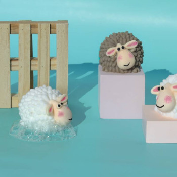 Komplettset zur Herstellung von 11 Glücksschäfchen-Seifen