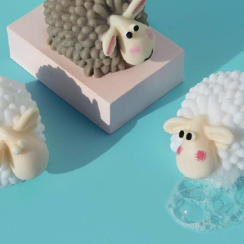 Komplettset zur Herstellung von 11 Glücksschäfchen-Seifen