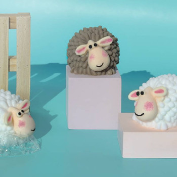 Komplettset zur Herstellung von 11 Glücksschäfchen-Seifen